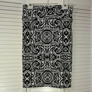 Lularoe Cassie- size M